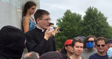 WATCH: Catholic Priest Among Defenders of St Louis Statue From Violent Mob