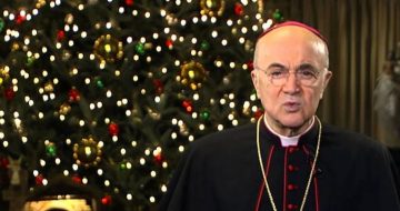 Viganò Defends Fr. Frank Pavone