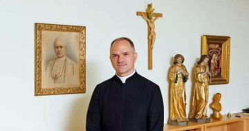 Fiducia Supplicans: Statement from the Superior General of the SSPX