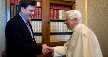 Benedict's Biographer BLASTS Bergoglio's Book
