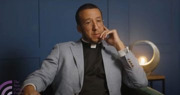 UK Cleric Issues Dire Warning to Americans: 'Don't Just Sit Back'