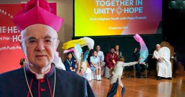 Viganò: Bergoglio Claiming ‘All Religions Are a Path to God’ is Apostasy
